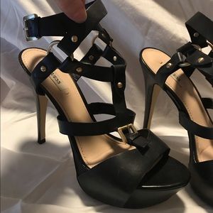 Guess Super Strappy Black 9.5M Gold Rings/Buckles